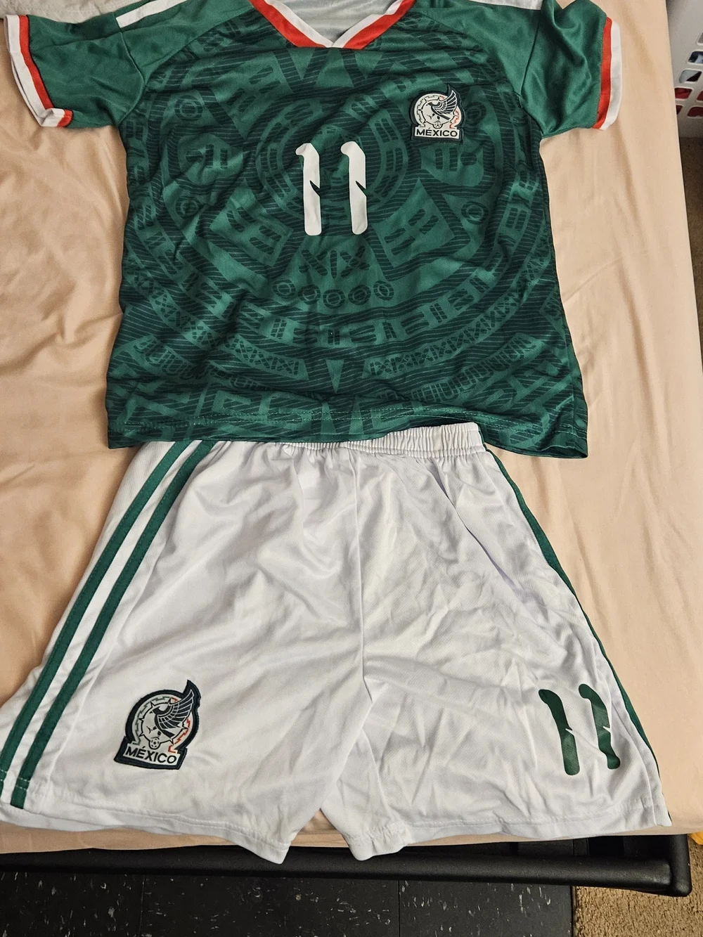 Mexico National Team #11 Green Soccer Jersey and White Shorts